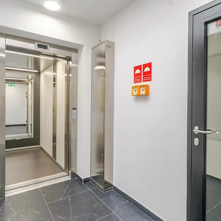 Chopina Comfort By Bookinghost