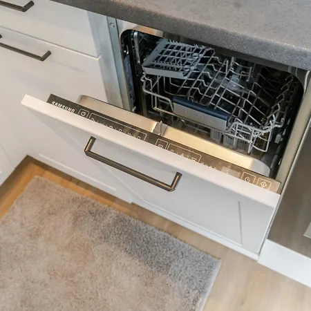 Chopina Comfort By Bookinghost Apartman