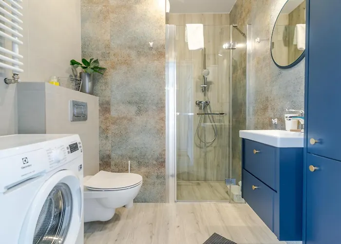 Chopina Comfort By Bookinghost *