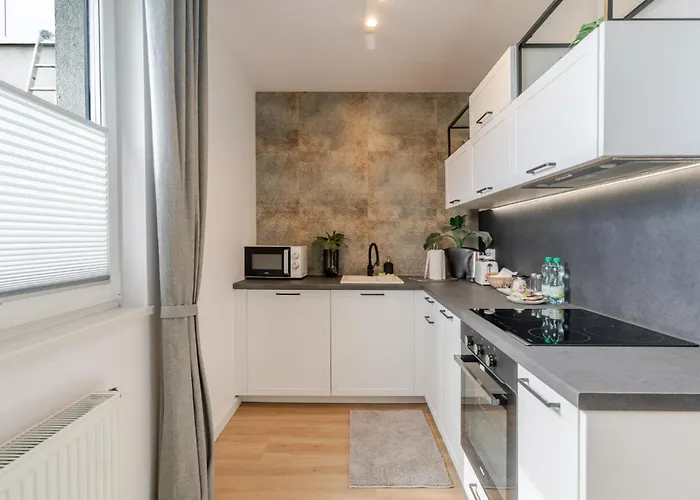 Chopina Comfort By Bookinghost *